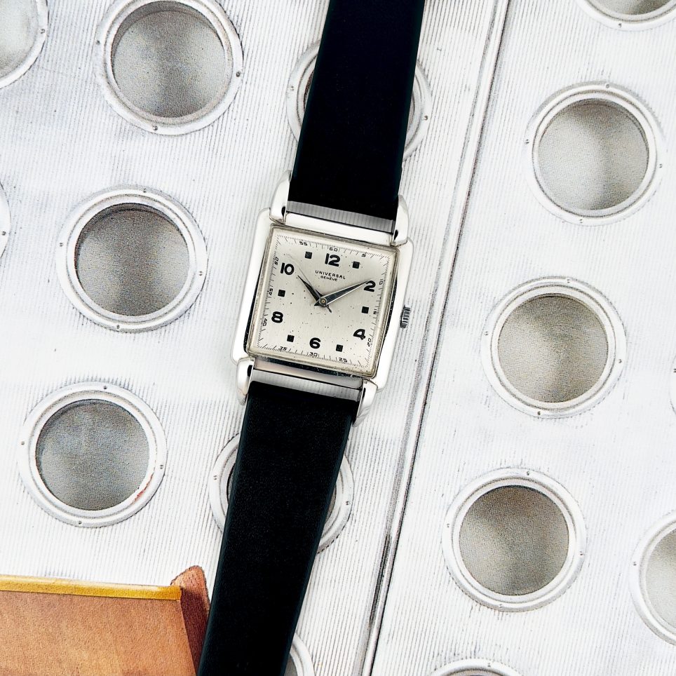 MONTRE UNIVERSAL GENÈVE ART DECO CA. 1944