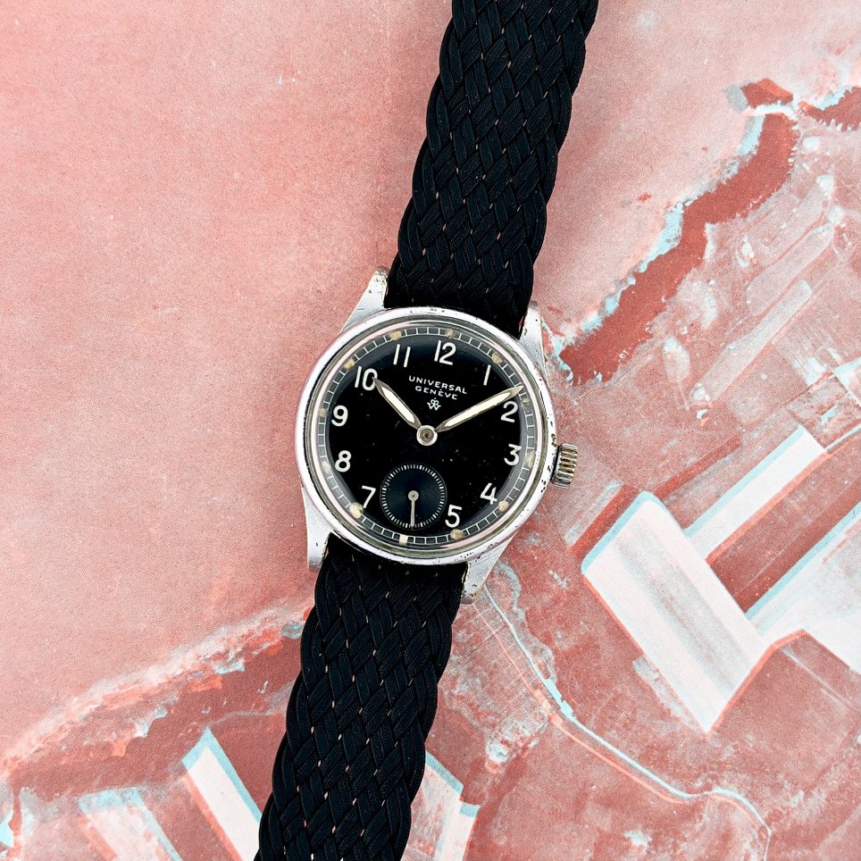 MONTRE UNIVERSAL GENÈVE MILITAIRE "WILHELMINA" CA. 1942
