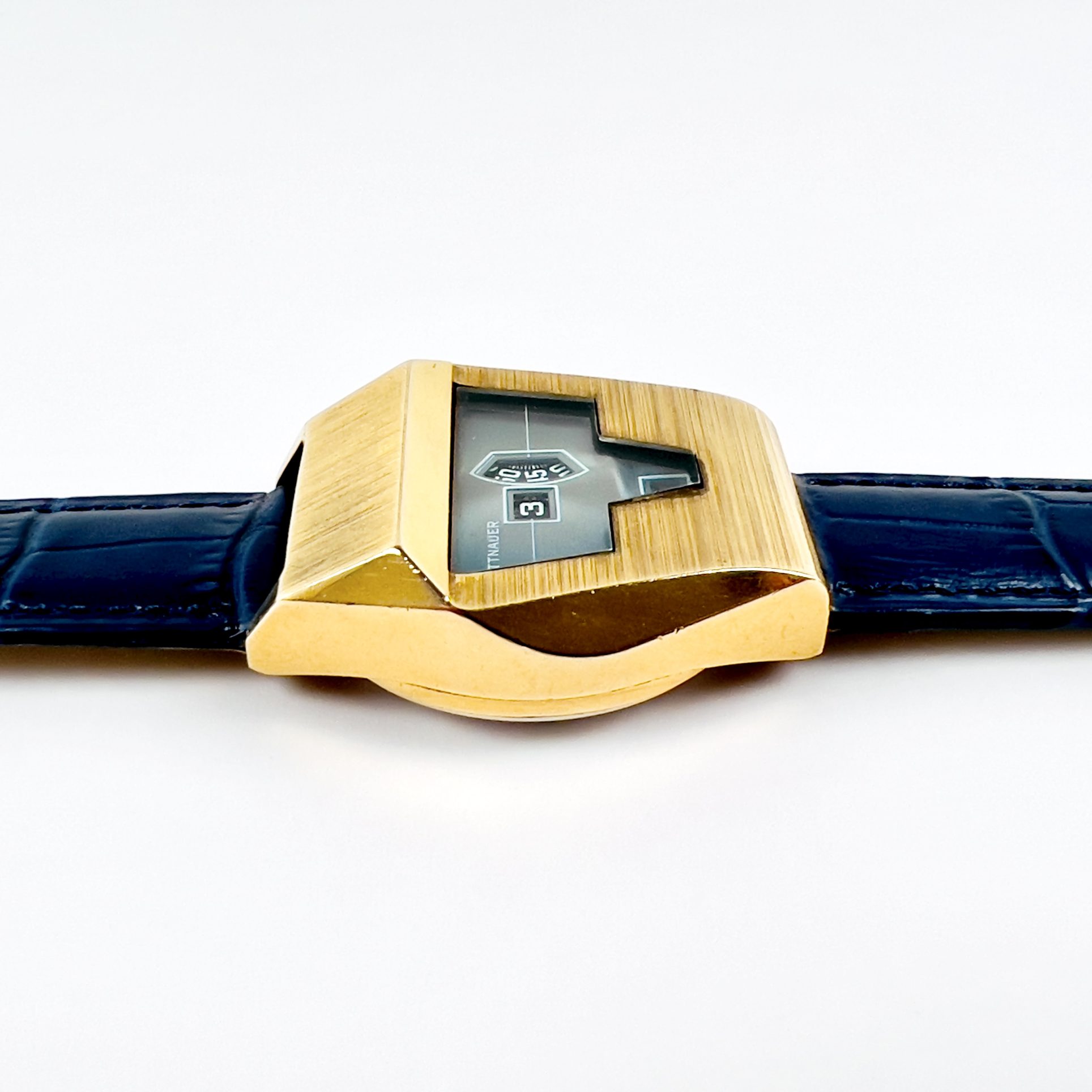 MONTRE WITTNAUER JUMP HOUR "COFFIN STYLE" CA. 1975 – Image 4