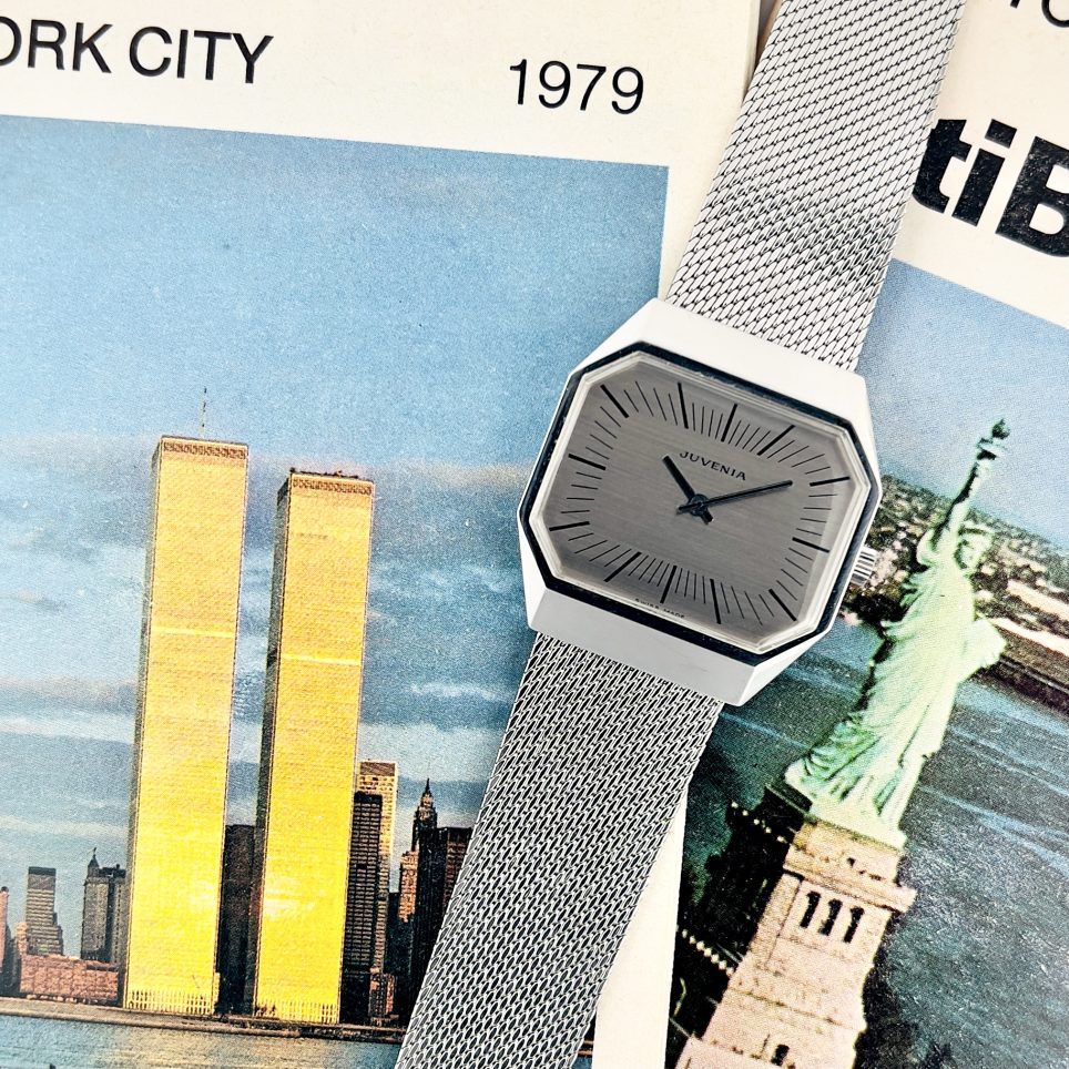 MONTRE JUVENIA OCTOGONE ARGENT CA. 1970